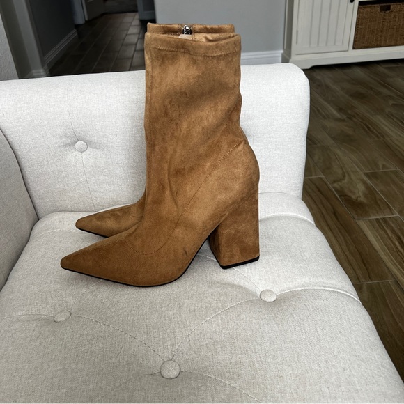 Marc Fisher Ltd NEW Larry Pointed Toe ankle boot size 10 - Picture 3 of 9